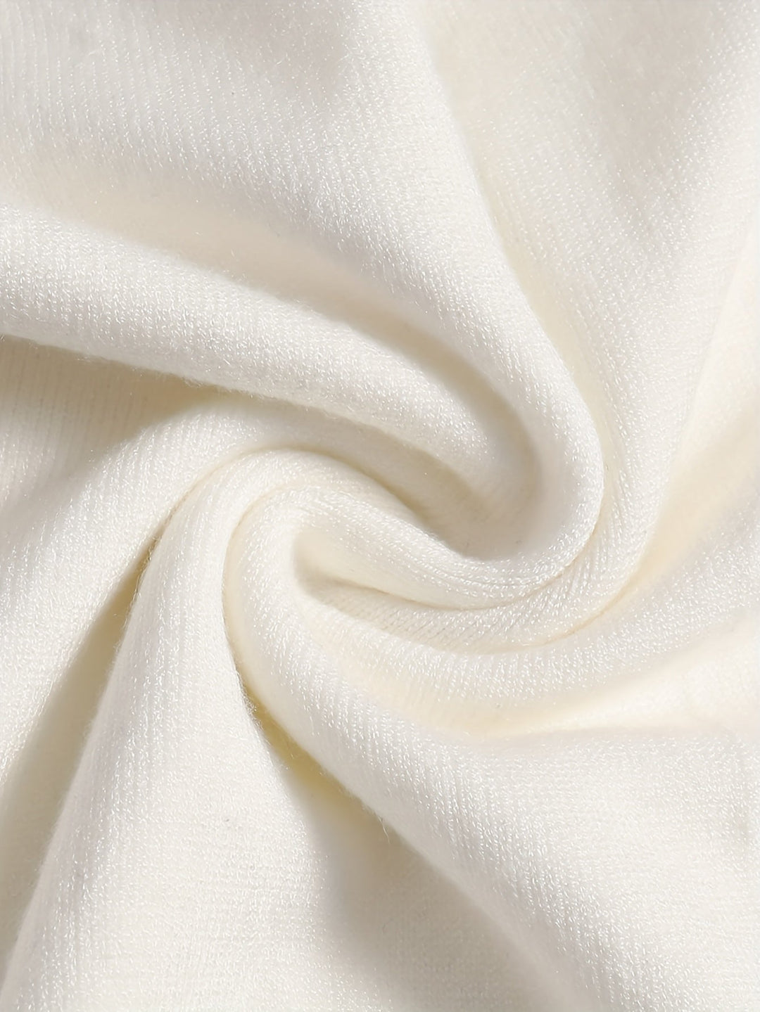 Elegancka odzież męska: sweter z golfem o gęstym splocie