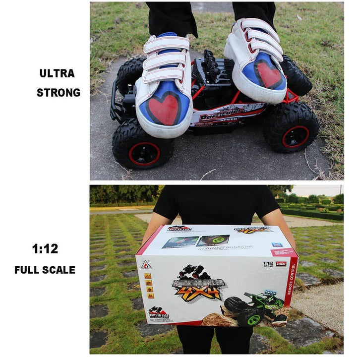Zabawka RC auto 4WD na piasku pokazująca zawieszenie i bieżnik