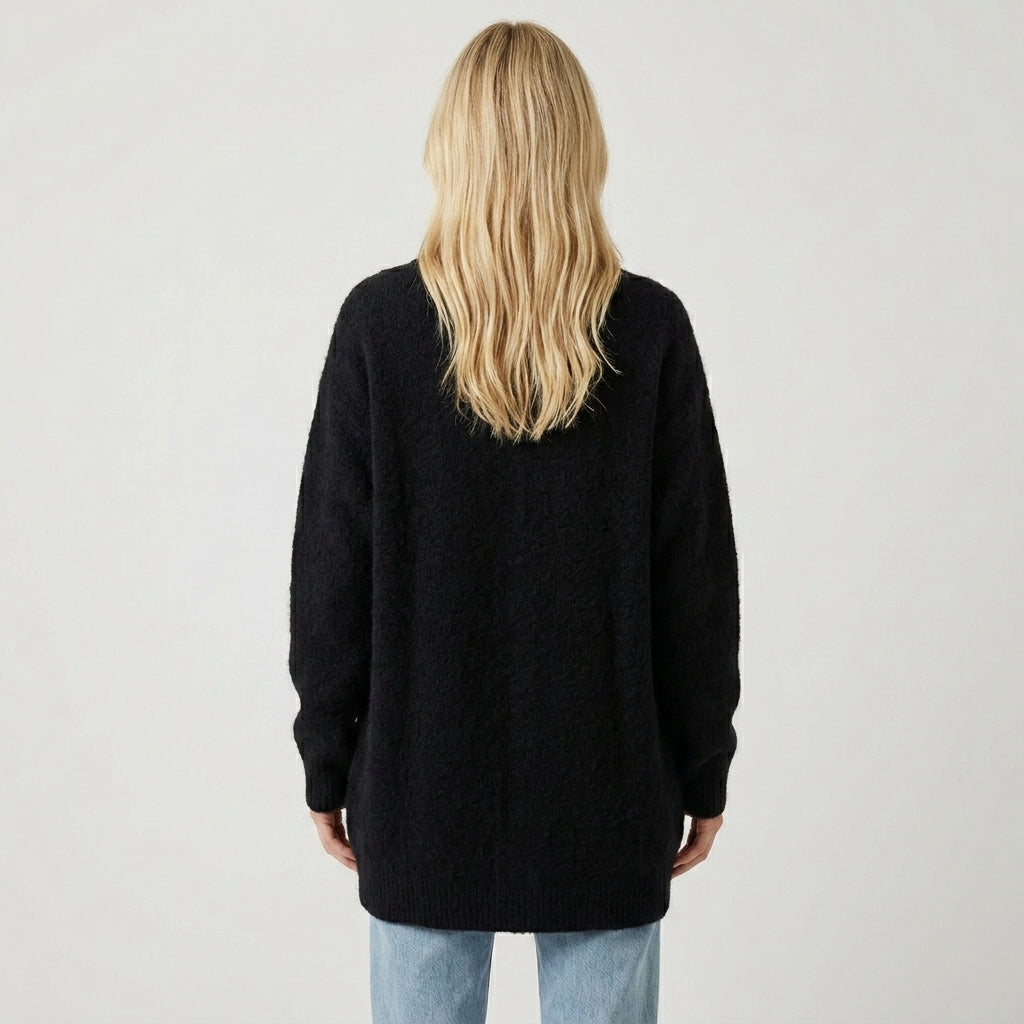 Elegancki sweter damski z przodu, wygodna narzutka na każdą okazję