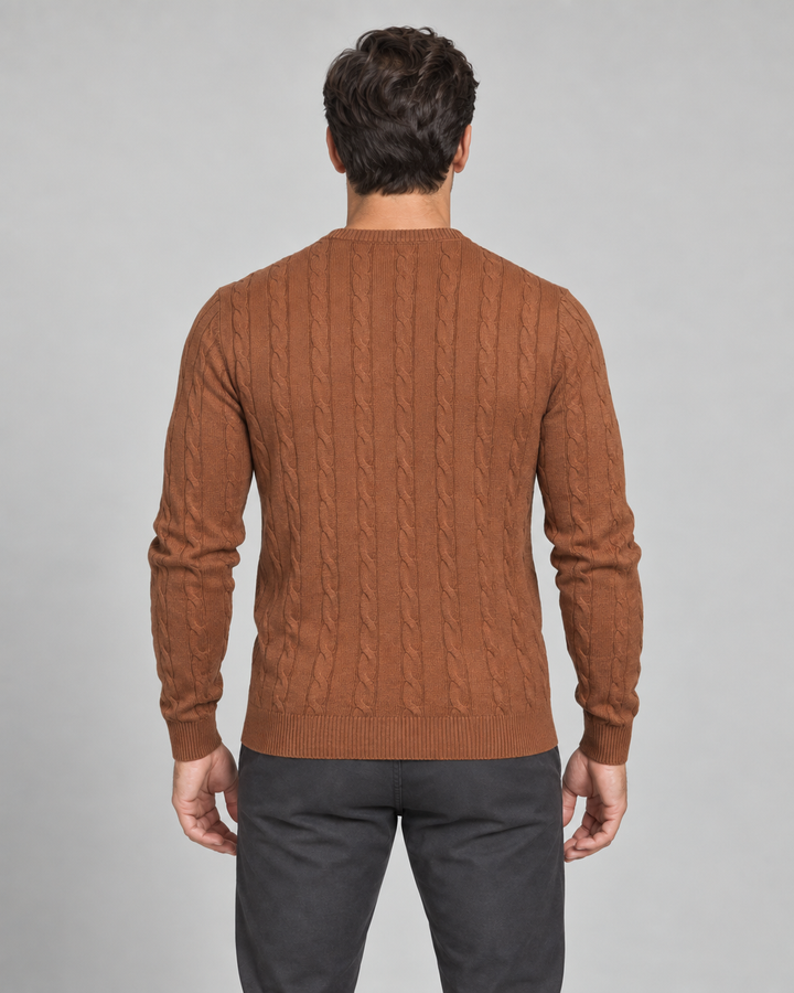 Modny sweter męski z warkoczami do stylizacji casual
