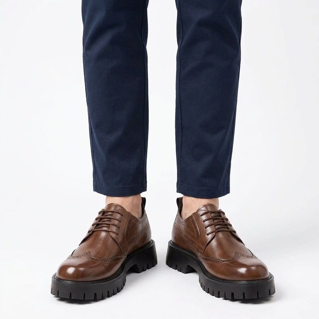 Męskie czarne półbuty oxford z elegancką grubą podeszwą w stylu smart casual