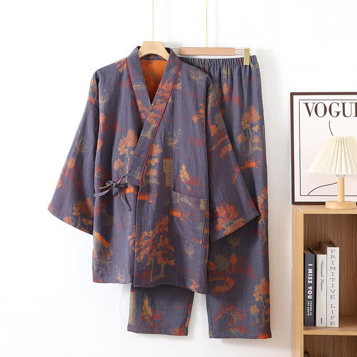 Prezentacja damskiej piżamy kimono z nadrukiem pejzażu w opisie
