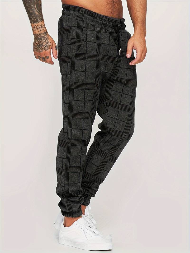 Męskie joggery w kratkę slim fit, modne spodnie streetwear, widok z tyłu