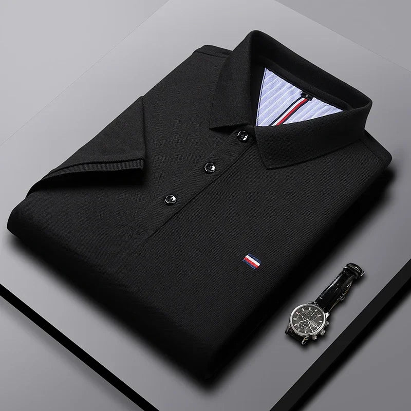 Męska czarna koszulka polo z eleganckim haftem i zegarkiem