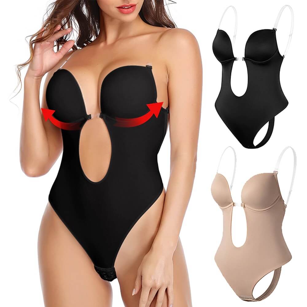 Modelka w czarnym bezszwowym body modelującym z głębokim dekoltem