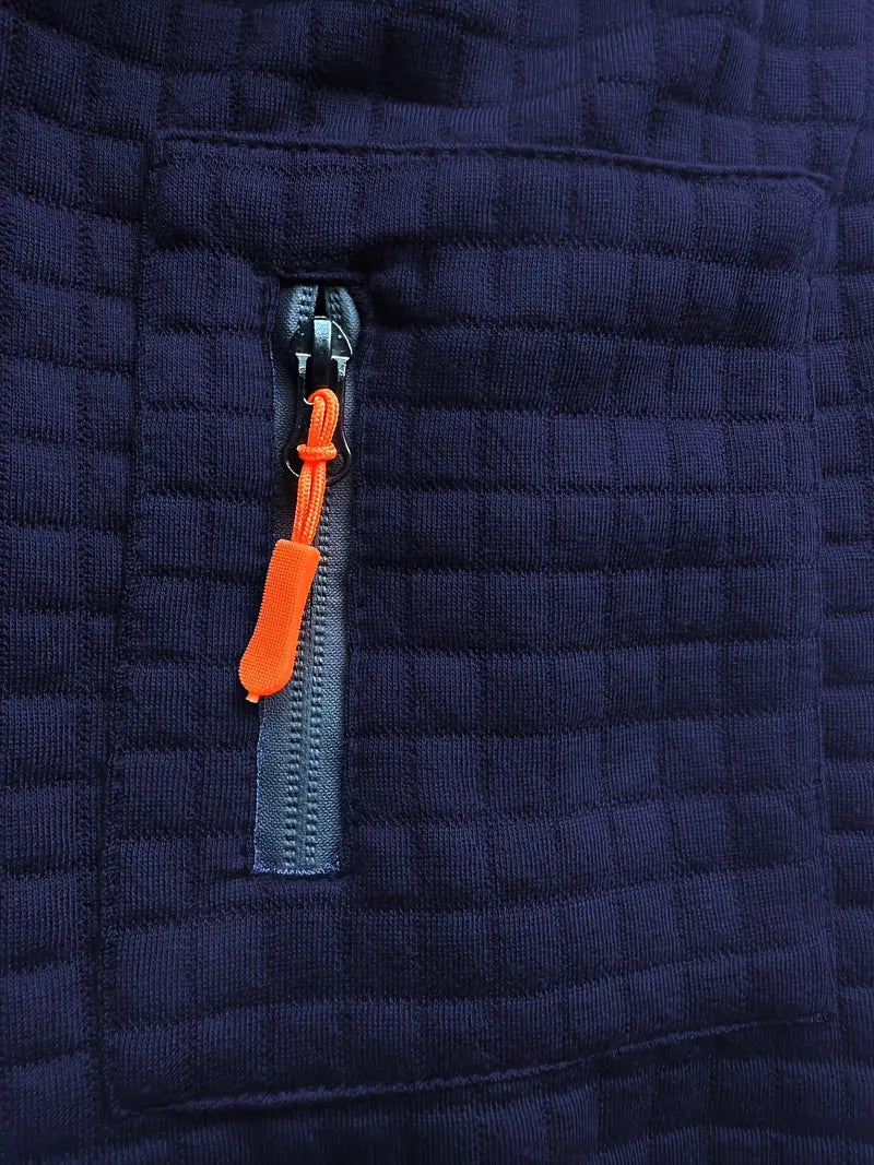 Kołnierzyk i mankiety męskiej koszulki polo w detalu