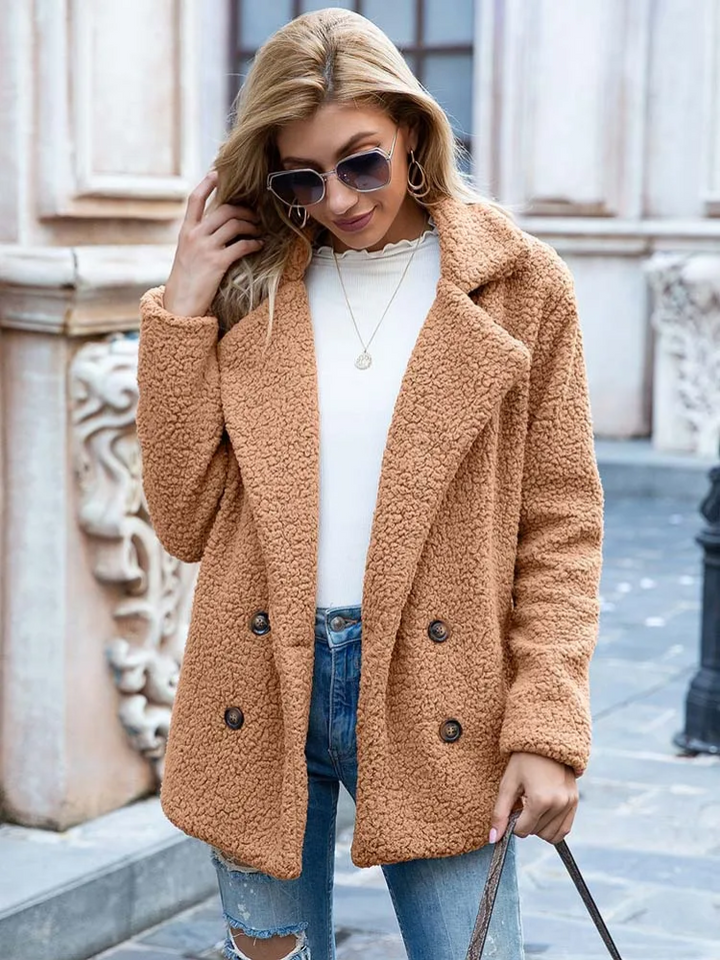Puszysta kurtka teddy z kołnierzem, elegancka odzież damska