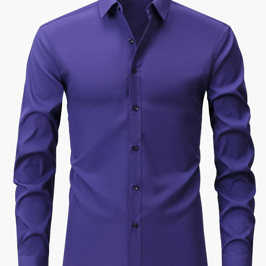Klasyczna koszula wizytowa slim fit prezentowana na sylwetce męskiej