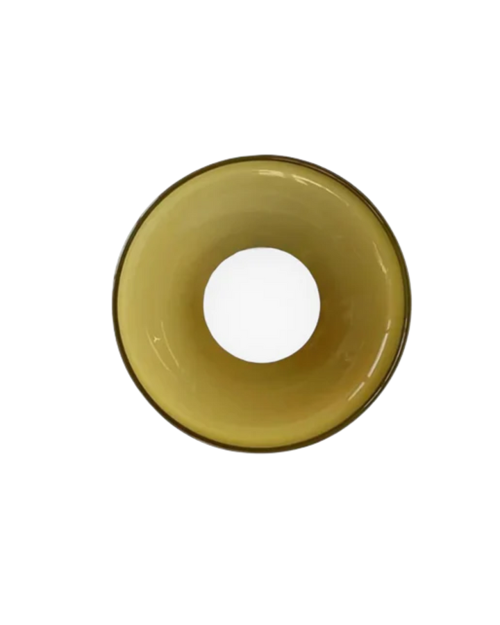 Szklana lampa sufitowa i ścienna do eleganckiego salonu