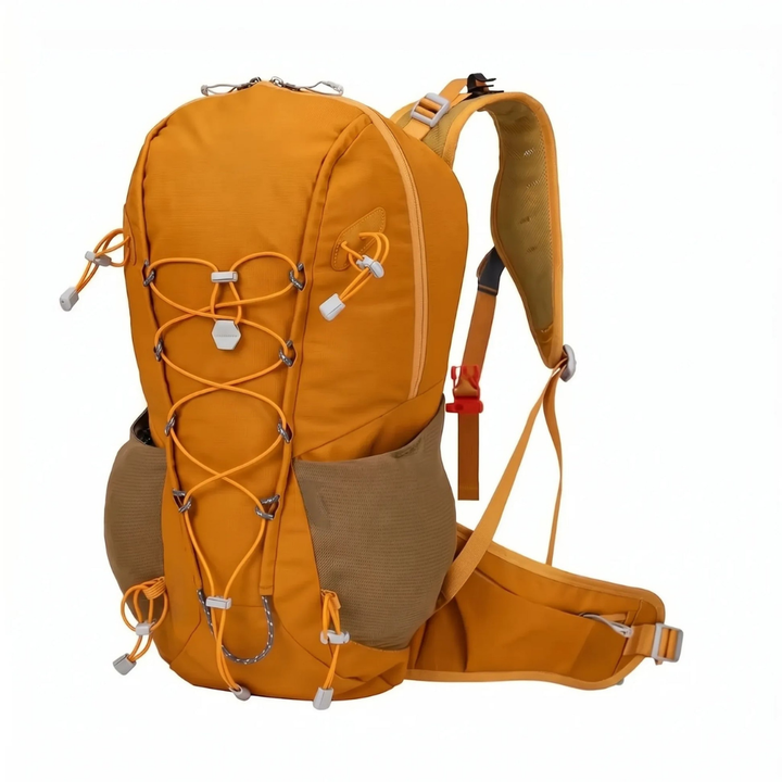 Czarny plecak trekkingowy 25l widoczny z boku, idealny na wyprawy outdoor