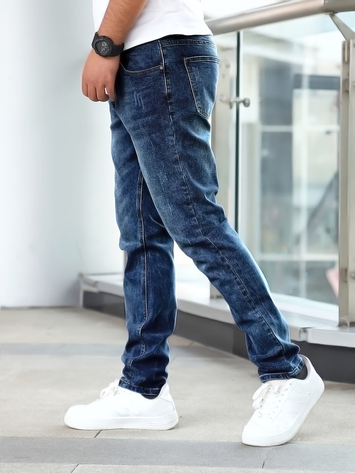 Stylowe niebieskie jeansy męskie do codziennych stylizacji