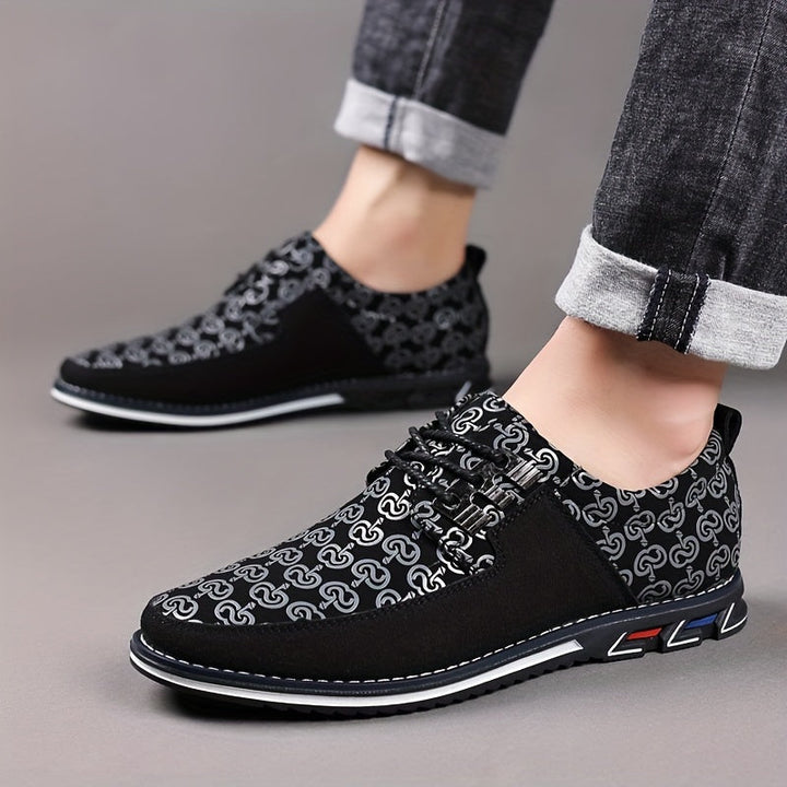 Stylowe buty męskie Emerson prezentowane na jasnym tle