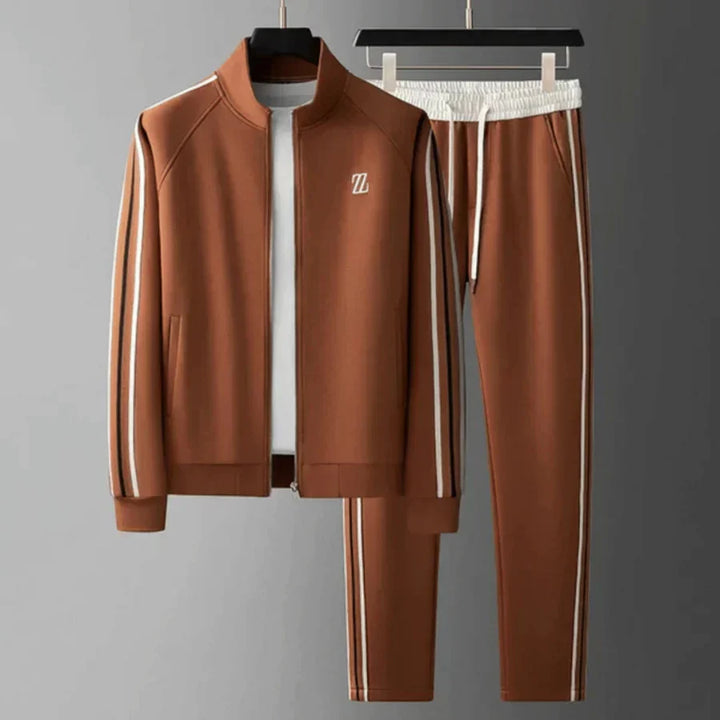 Męski stylowy zestaw dresowy w akcji, idealny dres casual na co dzień