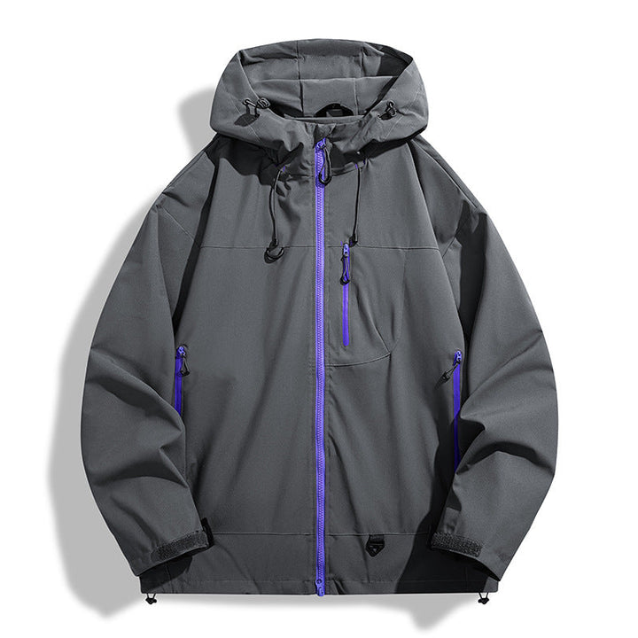 Kurtka przeciwdeszczowa męska na szlak, widok z bliska na podszewkę