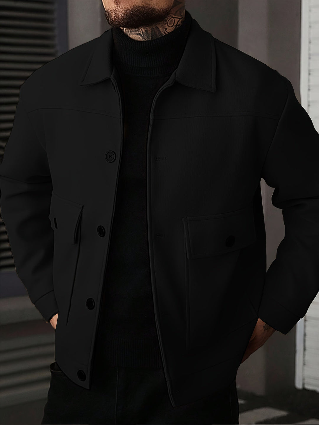 Męska odzież codzienna, overshirt w ujęciu zbliżonym