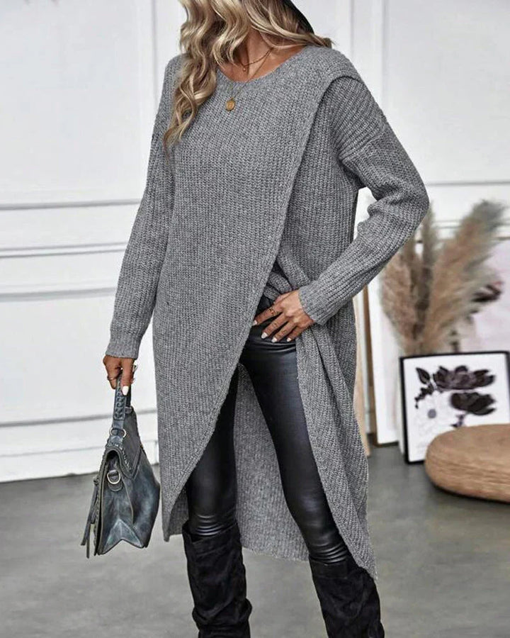 Zbliżenie na wysokiej jakości dzianinę długiego swetra damskiego