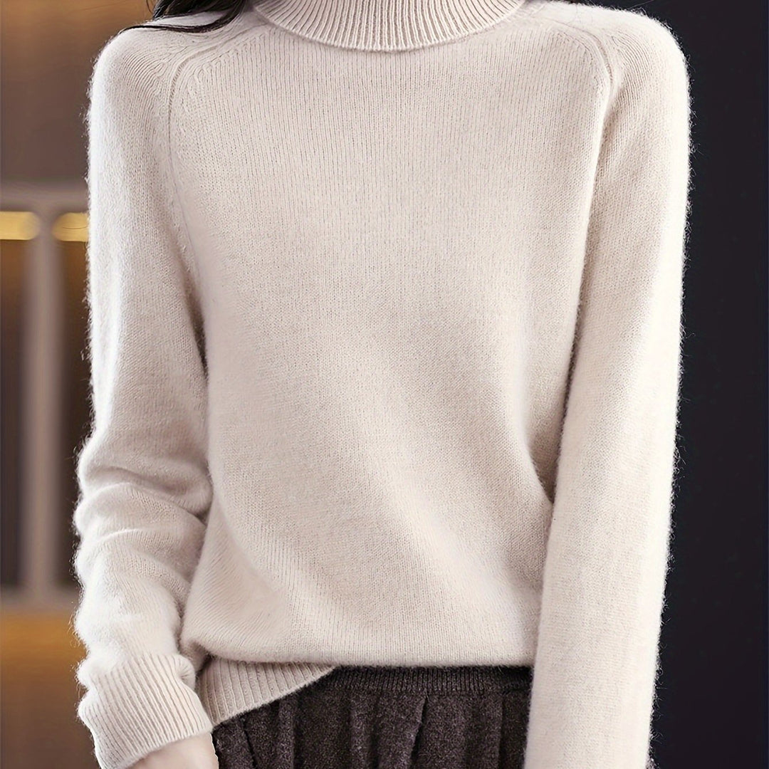 Casualowy sweter damski z golfem, idealny na jesień