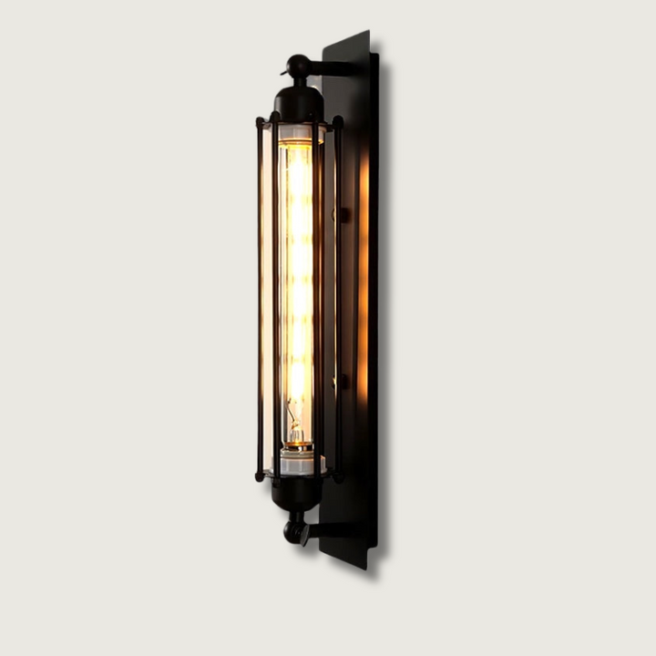 Czarna industrialna lampa ścienna LED w zbliżeniu