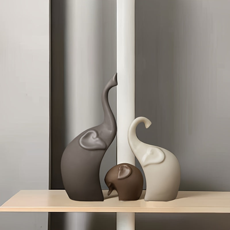 Aranżacja wnętrza z zestawem trzech ceramicznych rzeźb słoni