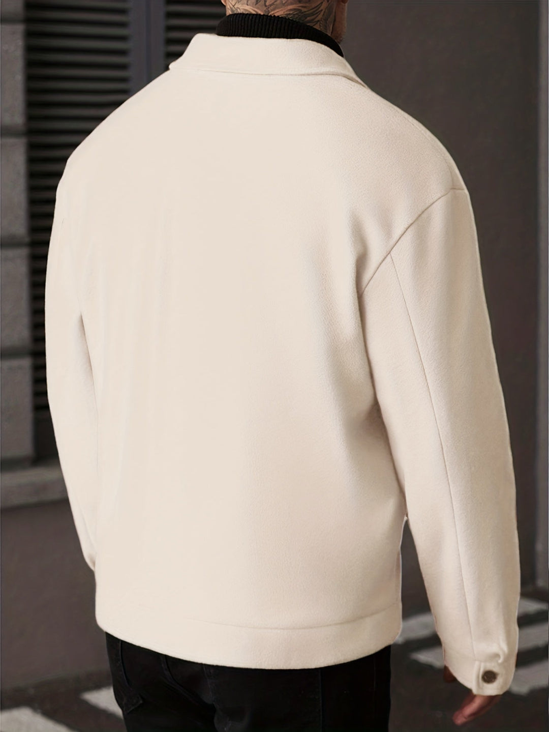 Casualowa kurtka męska overshirt, widok z tyłu