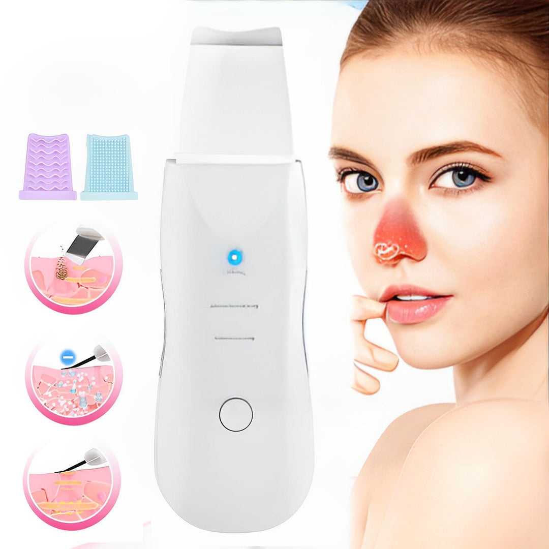 Ultrasoniczna szpatułka do peelingu twarzy z akcesoriami prezentowana obok modelki