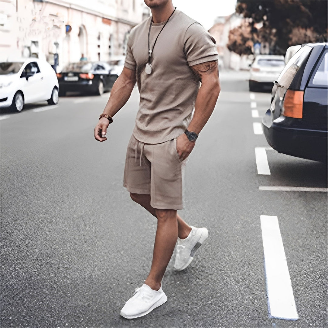 Stylowy męski komplet casual w odcieniu beżowym na co dzień