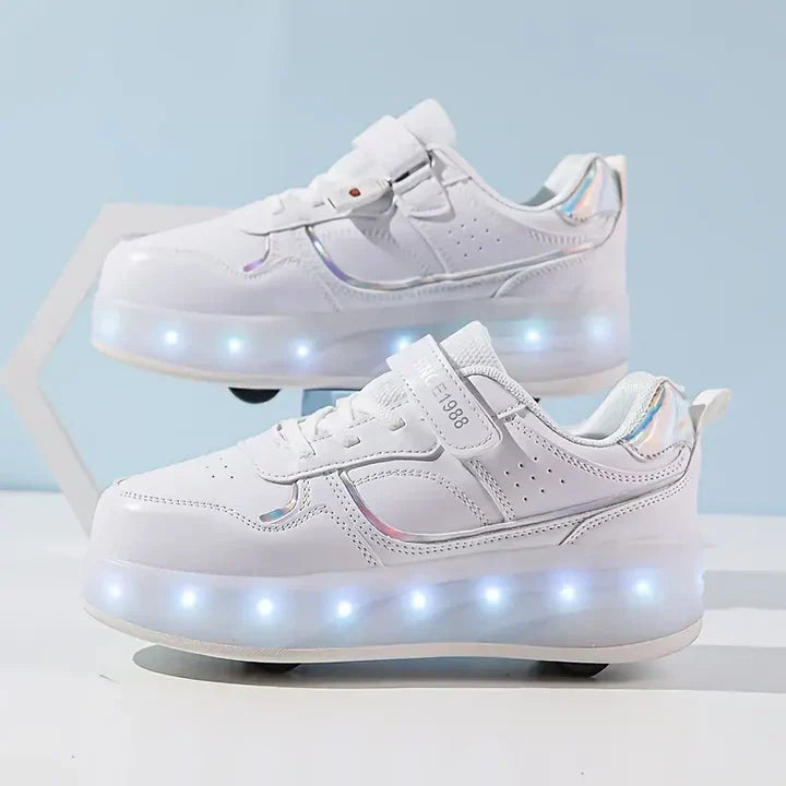 Dziecięce sneakersy z rolkami i podświetleniem LED w kolorze różowym