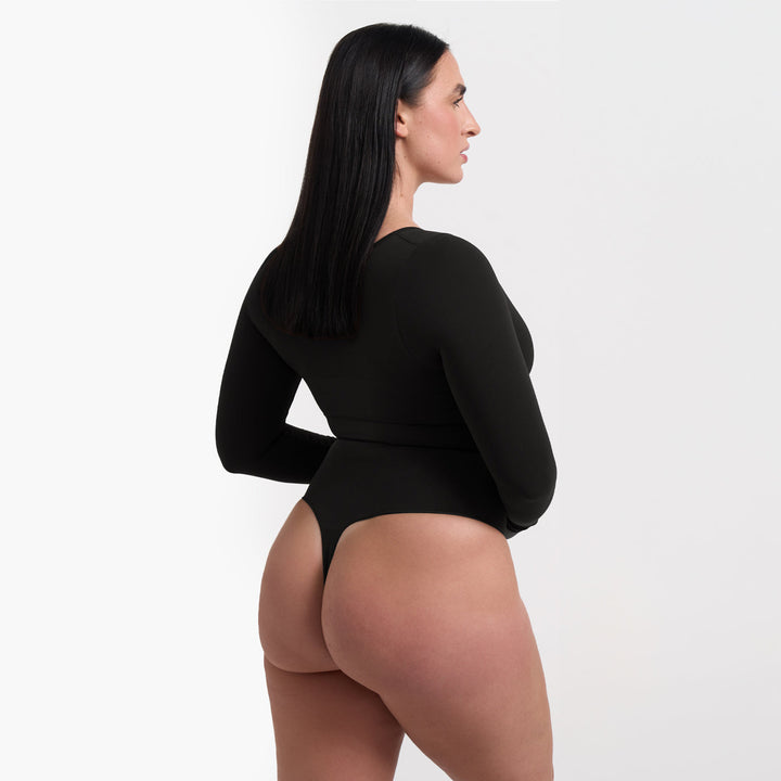 Modne body z długim rękawem idealne pod marynarkę