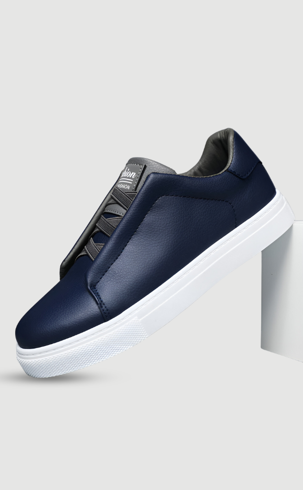 Granatowe męskie sneakersy z białą podeszwą