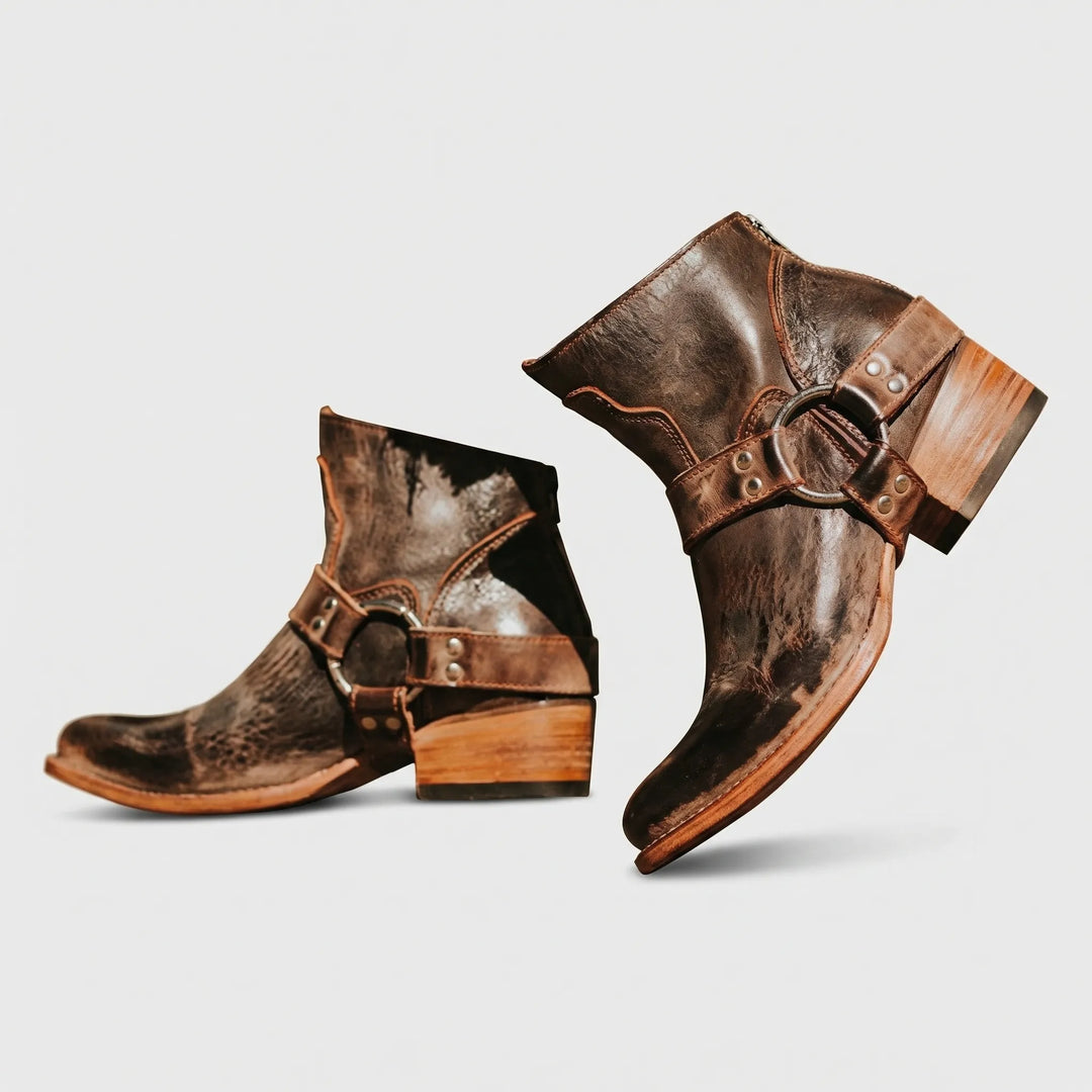 Czarne botki damskie z ozdobną klamrą, eleganckie buty jesienne na obcasie