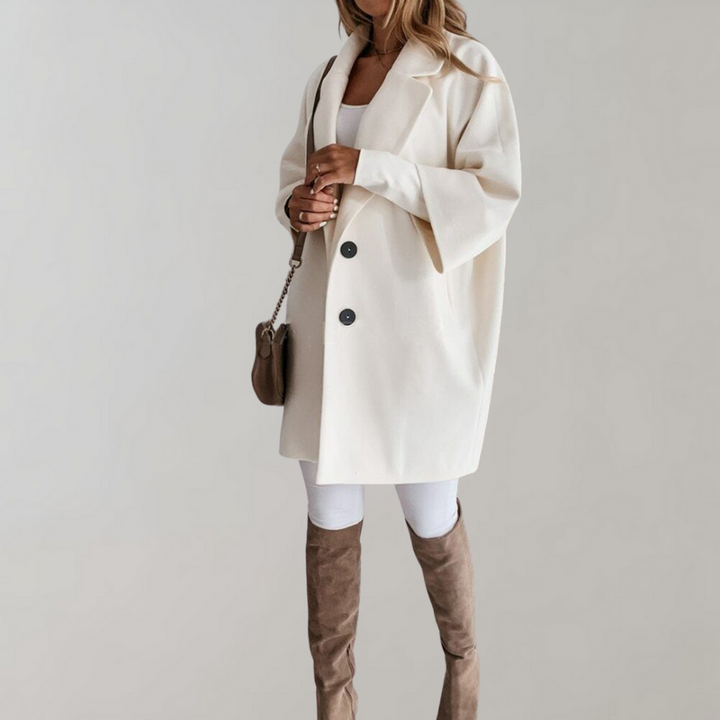 Modna odzież damska, kurtka wiosenna oversize w stylizacji casual