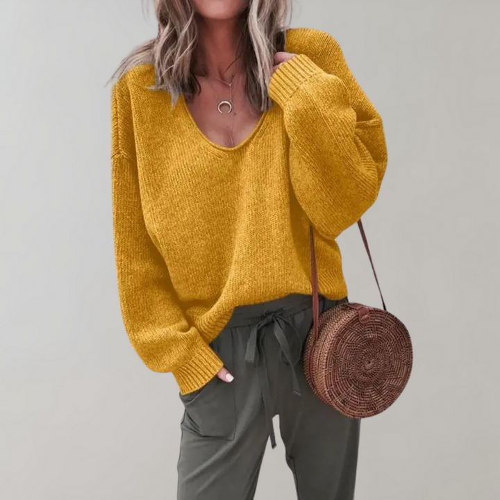Damski stylowy sweter z dzianiny w modnym odcieniu, przód