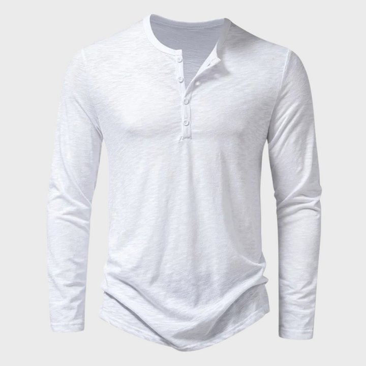 Casualowa odzież męska - wygodna bluza typu henley w zbliżeniu na detale