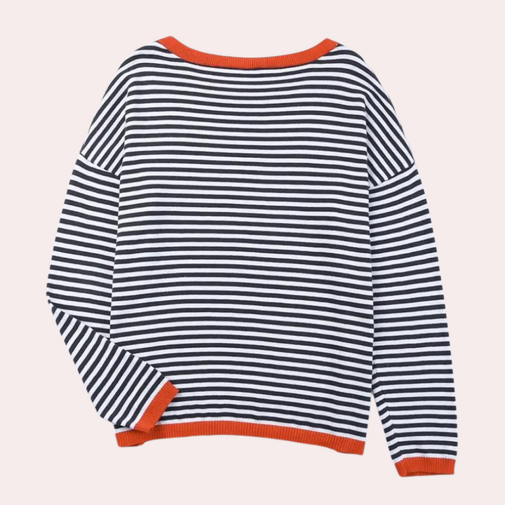 Modny sweter damski dzianinowy w paski na jesień i zimę