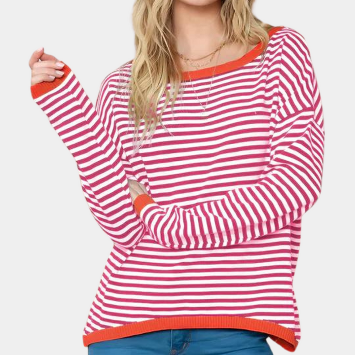 Stylowy sweter damski z długim rękawem w paski, cała sylwetka