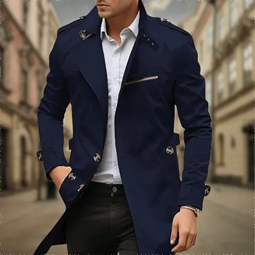 Męski granatowy płaszcz trench w eleganckiej stylizacji