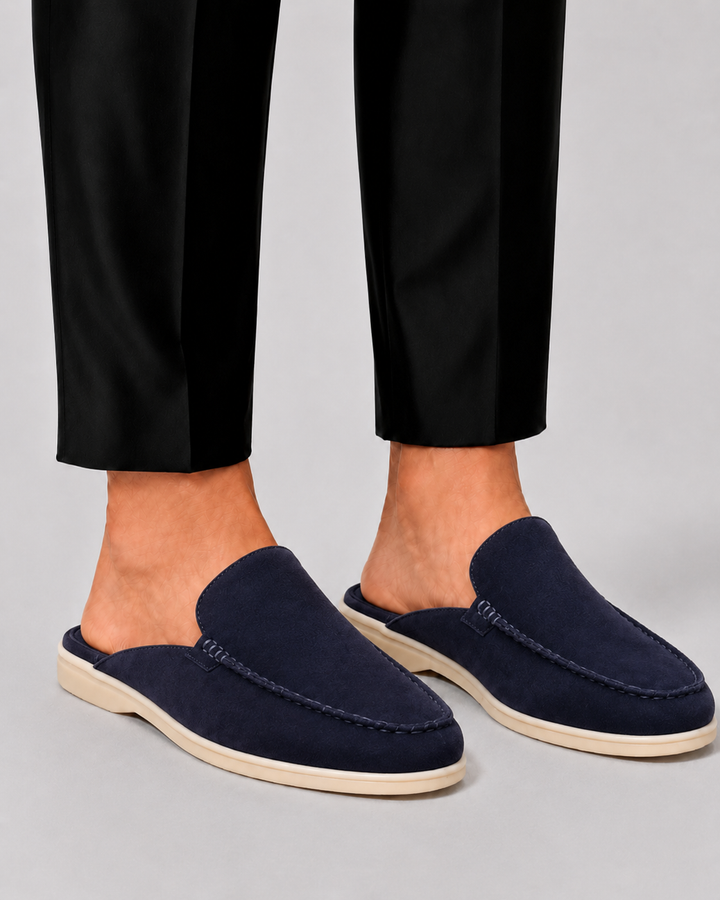Męskie loafery mule z otwartą piętą, eleganckie wsuwane buty letnie w ujęciu z boku.