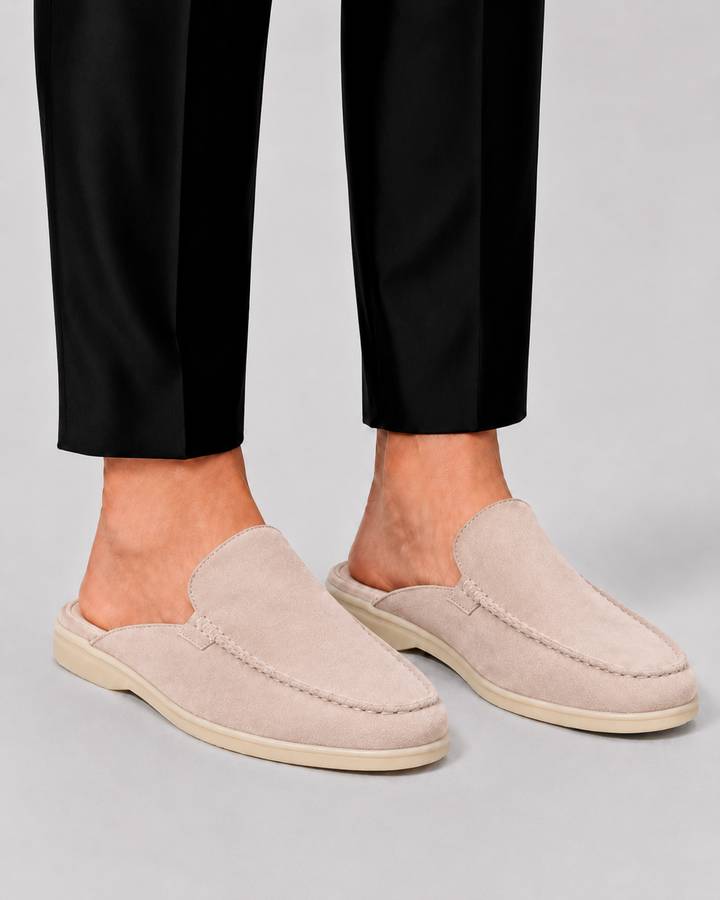 Stylowe buty męskie letnie typu mule, brązowe loafery smart casual zaprezentowane od góry.