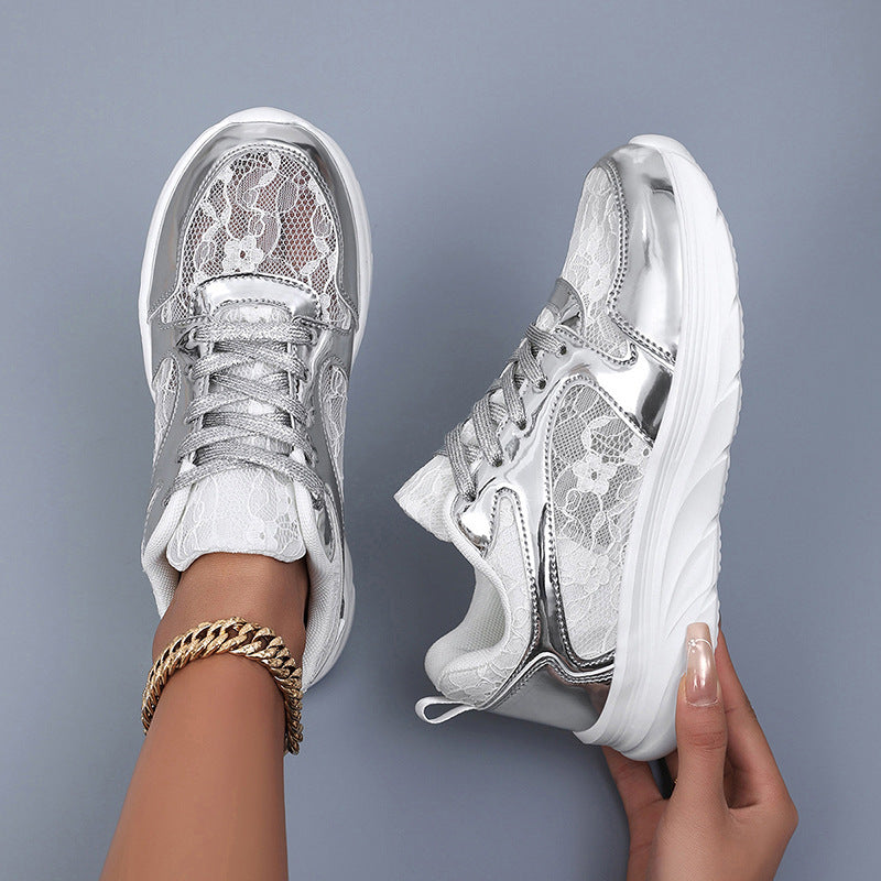 Wygodne, casualowe sneakersy damskie wsuwane w odcieniu srebra