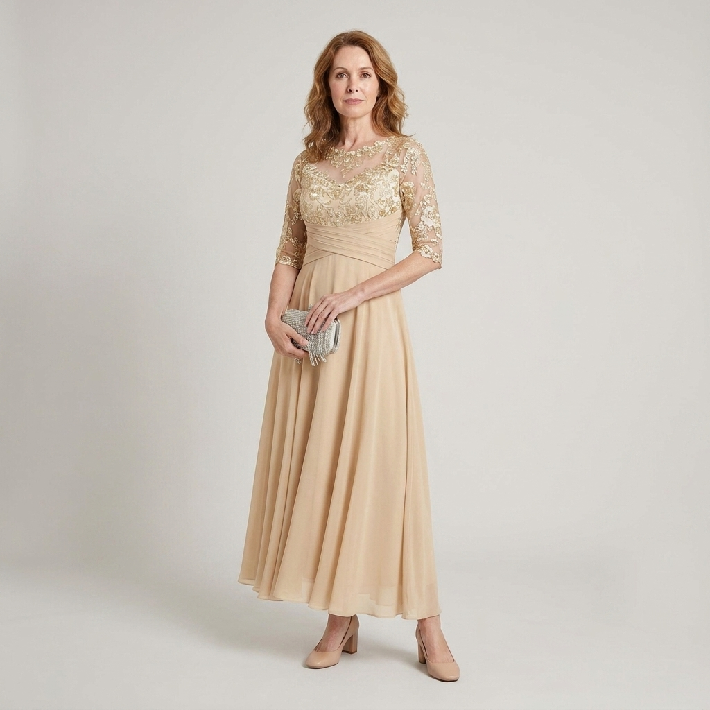 Kobieta w eleganckiej beżowej koronkowej sukience wieczorowej