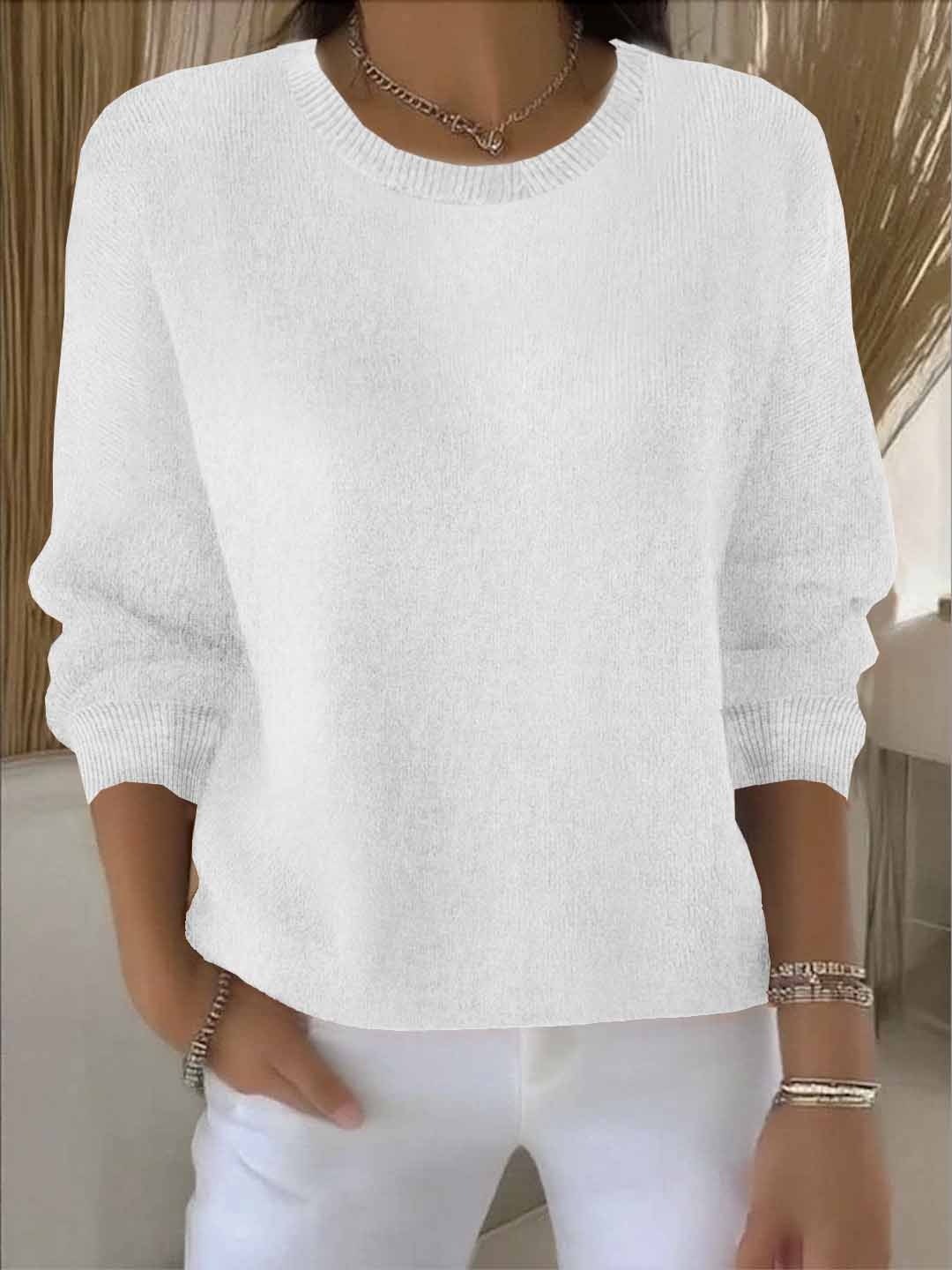 Damski elegancki sweter dopasowany z długim rękawem, widok z profilu