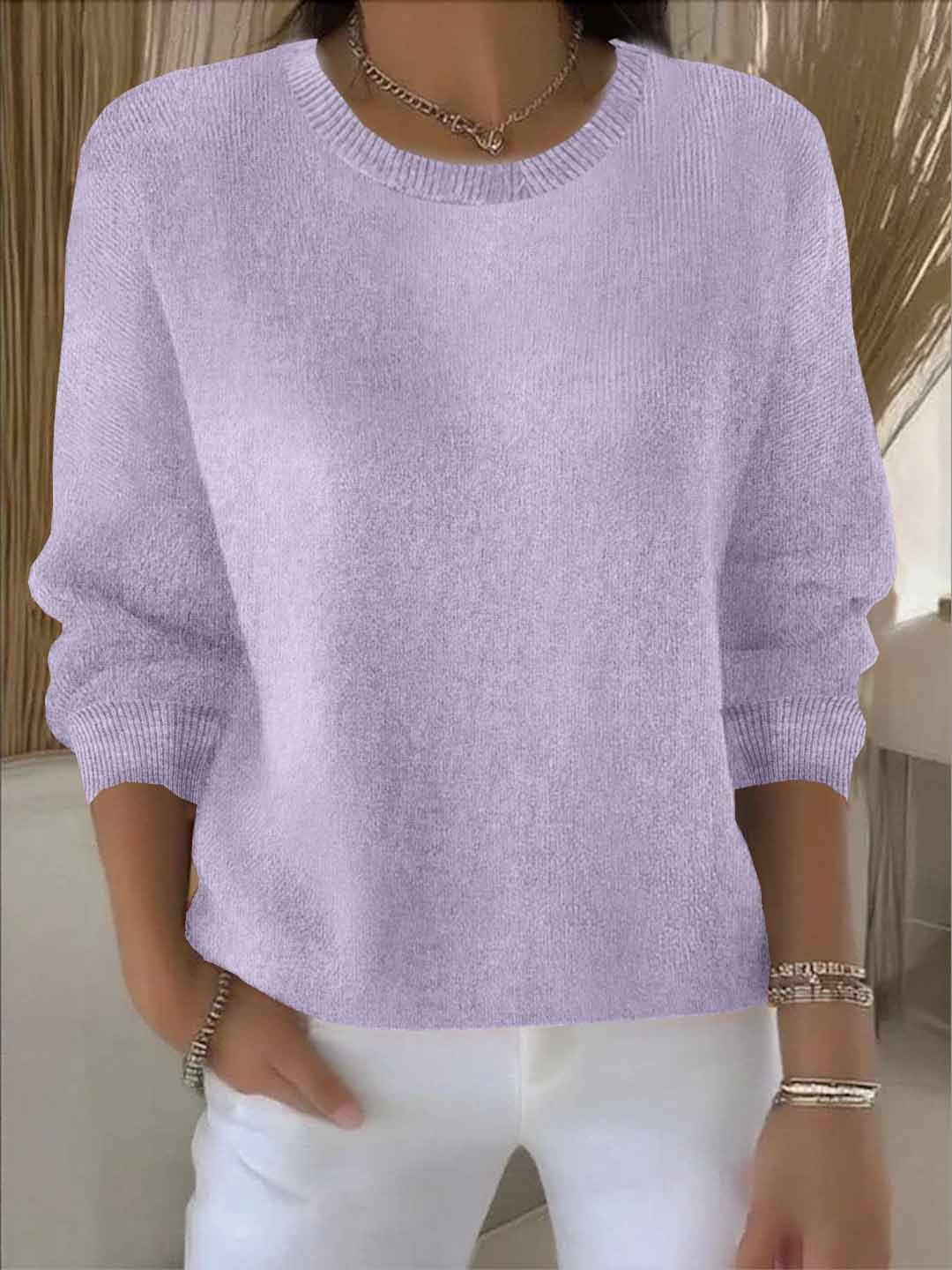 Beżowy sweter damski luźny, alternatywna stylizacja codzienna