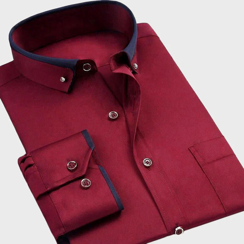 Stylowa męska koszula slim fit w stylizacji biznesowej, widok całej sylwetki