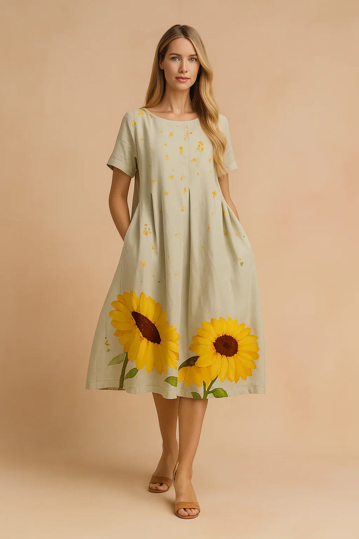 Damska sukienka midi w kwiaty boho LOTTIE, widok z tyłu na elegancki fason letni