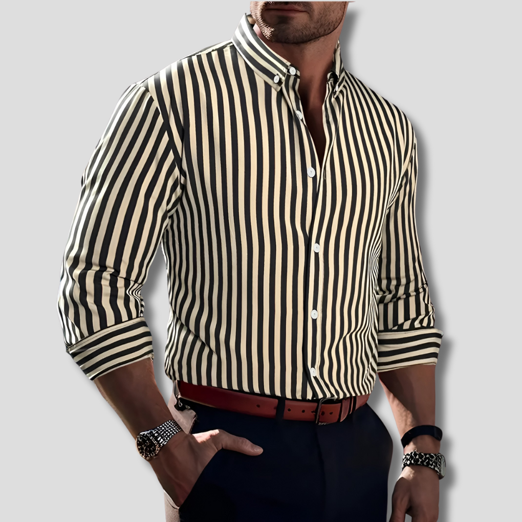 Męska elegancka koszula smart casual w pionowe paski, idealna na wiosnę i jesień.