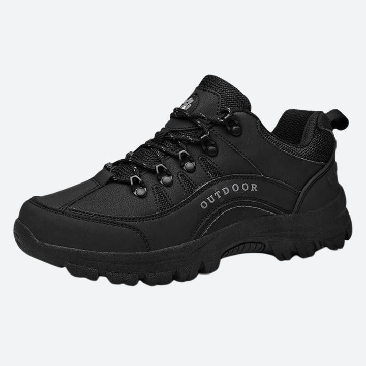 Czarne męskie buty sportowe w góry i do codziennego użytku