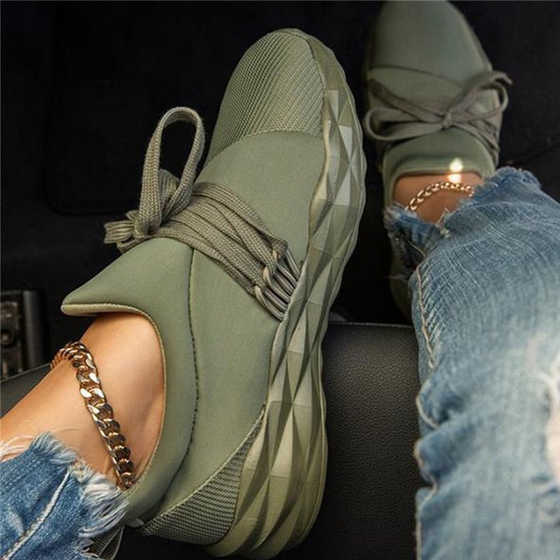 Damskie zielone sneakersy sportowe z elastyczną cholewką na nodze