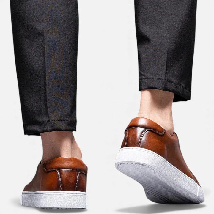 Skórzane sneakersy męskie w stylu casual o ergonomicznym kształcie