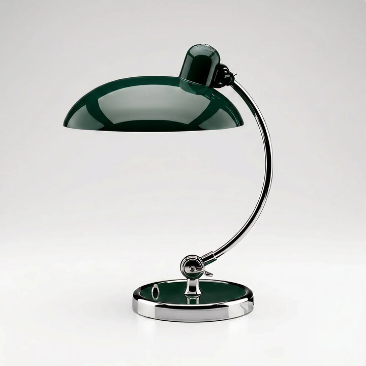 Elegancka lampa biurkowa z regulowanym ramieniem w aranżacji wnętrza