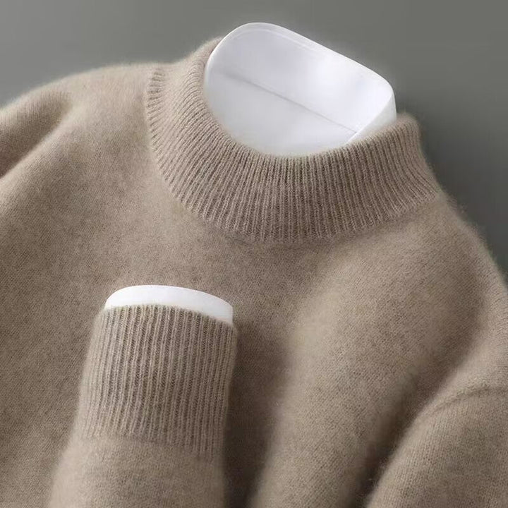 Elegancki brązowy sweter damski z wysokim kołnierzem